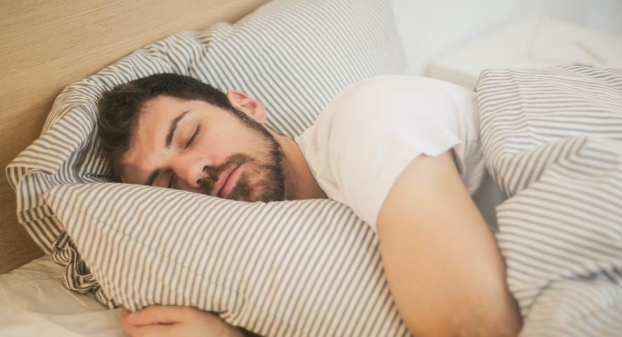 Rafa Millán, psicólogo experto en sueños, nos explica por qué soñamos lo que soñamos Rafa Millán, psicólogo experto en sueños, nos explica por qué soñamos lo que soñamos