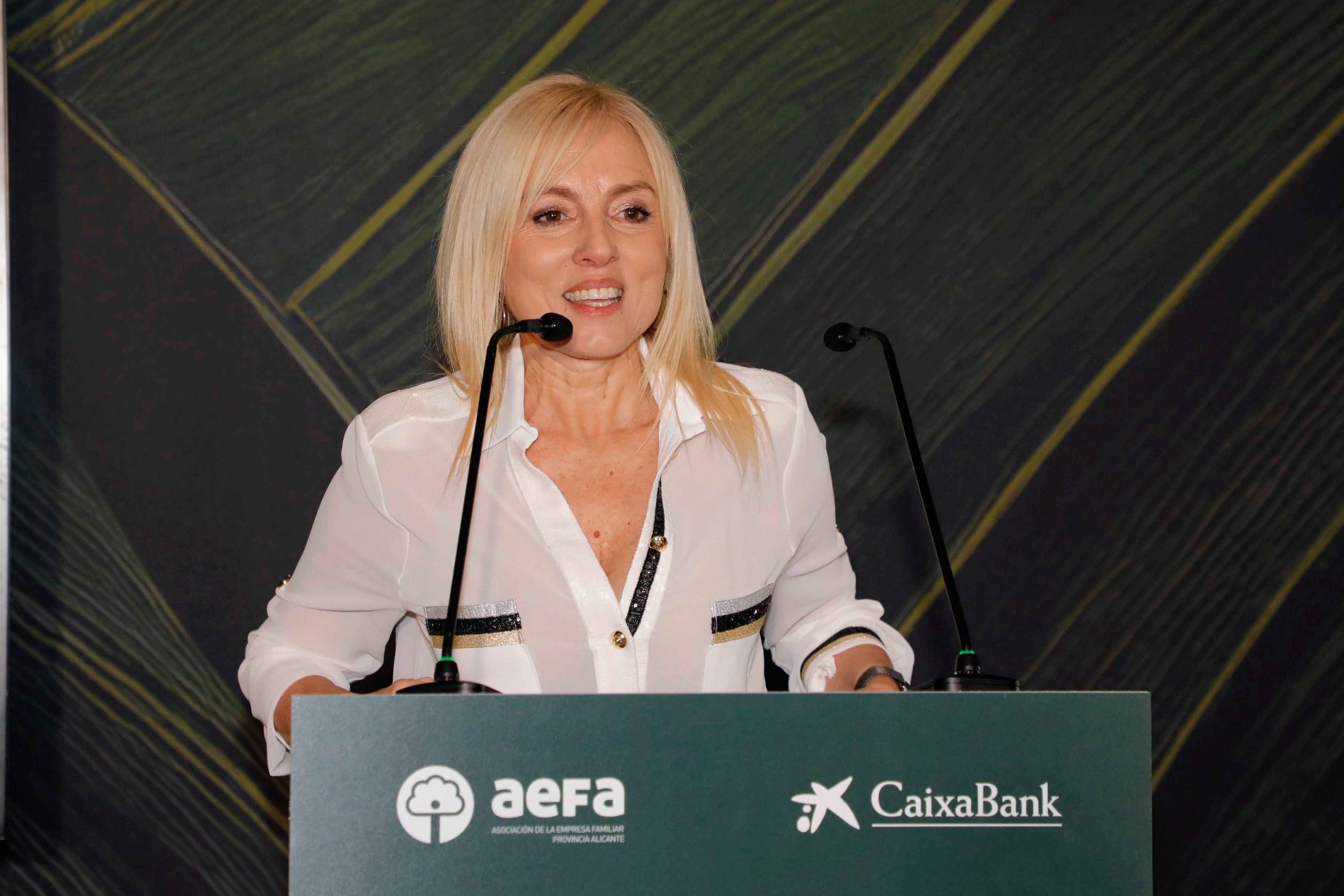 La ilicitana Maite Antón repite como presidenta de la Asociación de la Empresa Familiar de la provincia La ilicitana Maite Antón repite como presidenta de la Asociación de la Empresa Familiar de la provincia