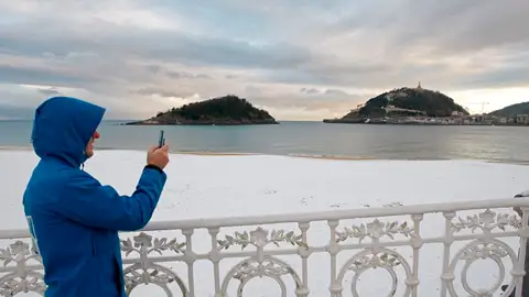 El frío se instala en España hasta el viernes, pero el fin de semana pueden superarse los 32ºC El frío se instala en España hasta el viernes, pero el fin de semana pueden superarse los 32ºC