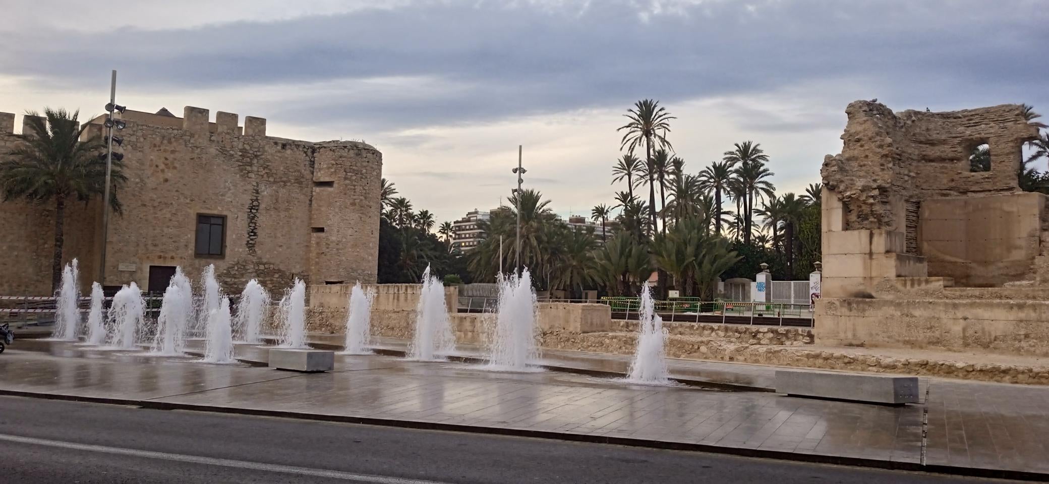 Diciembre se estrena en Elche, Santa Pola y Crevillent con bajada de las temperaturas, un sábado soleado y un domingo nublado Diciembre se estrena en Elche, Santa Pola y Crevillent con bajada de las temperaturas, un sábado soleado y un domingo nublado
