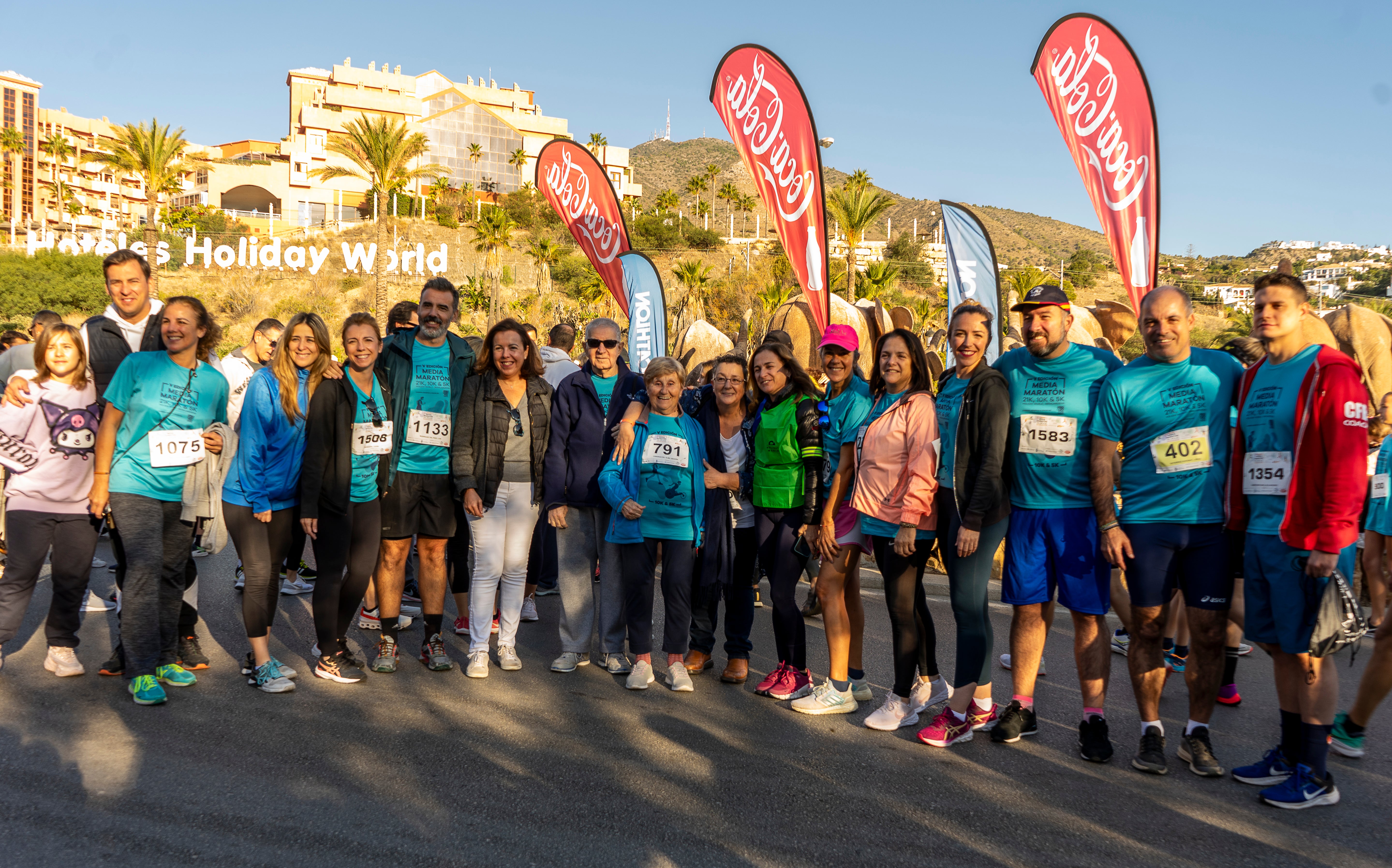 Cerca de 1.700 personas participan en la V Media Maratón 21K, 10K y 5K Holiday World Benalmádena a favor de Proyecto Hombre Málaga Cerca de 1.700 personas participan en la V Media Maratón 21K, 10K y 5K Holiday World Benalmádena a favor de Proyecto Hombre Málaga