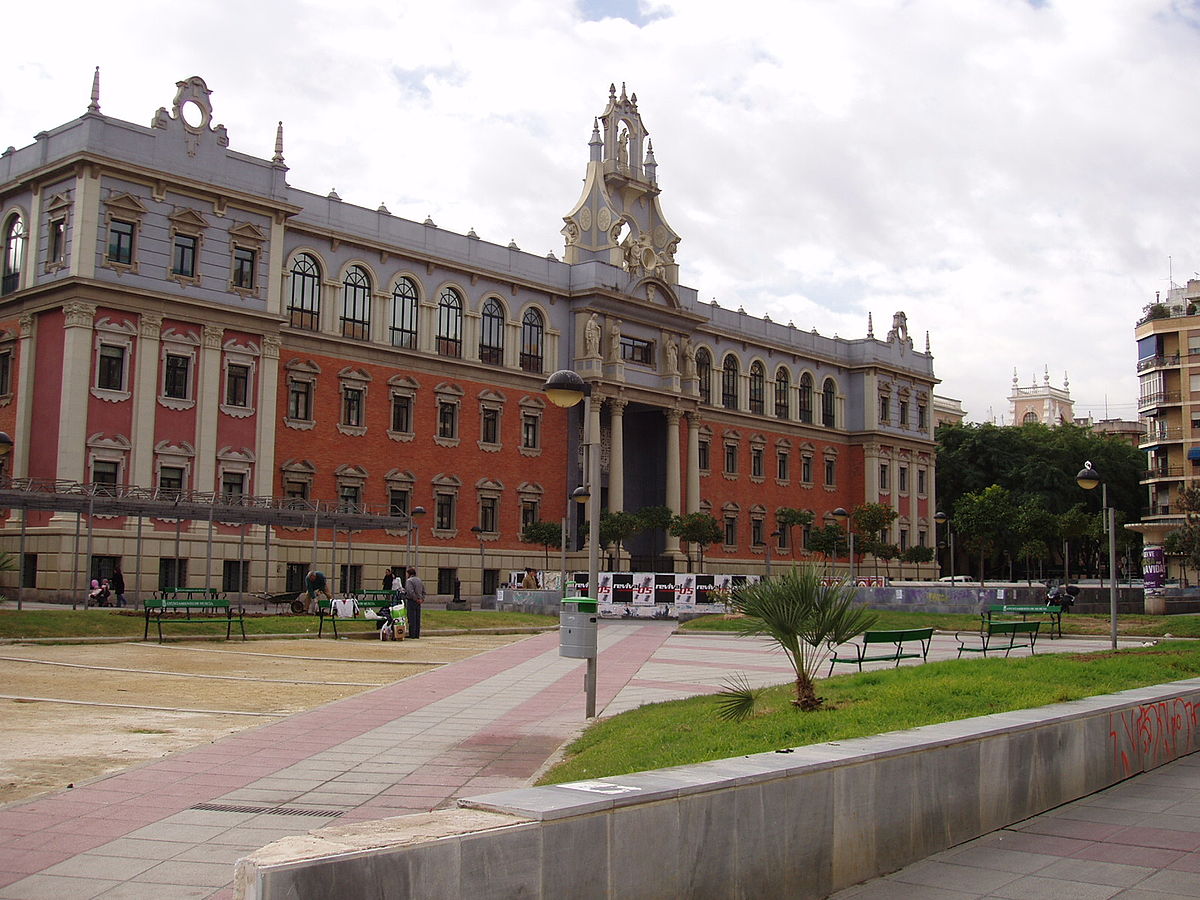 El Ayuntamiento de Murcia reduce un 25% el número de mesas en Pz Universidad El Ayuntamiento de Murcia reduce un 25% el número de mesas en Pz Universidad