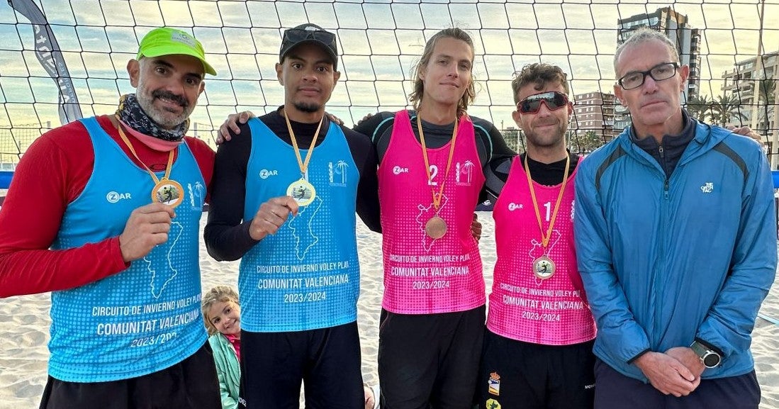 El Playa Poniente Benidorm masculino conquista el podio en la primera cita del Circuito de Invierno El Playa Poniente Benidorm masculino conquista el podio en la primera cita del Circuito de Invierno