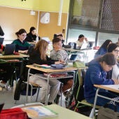 El nivell acadèmic dels alumnes catalans, per sota de la mitjana espanyola