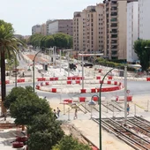 Imagen de archivo de las obras del tranvía en la avenida San Francisco Javier en Sevilla. Imagen de archivo de las obras del tranvía en la avenida San Francisco Javier en Sevilla.