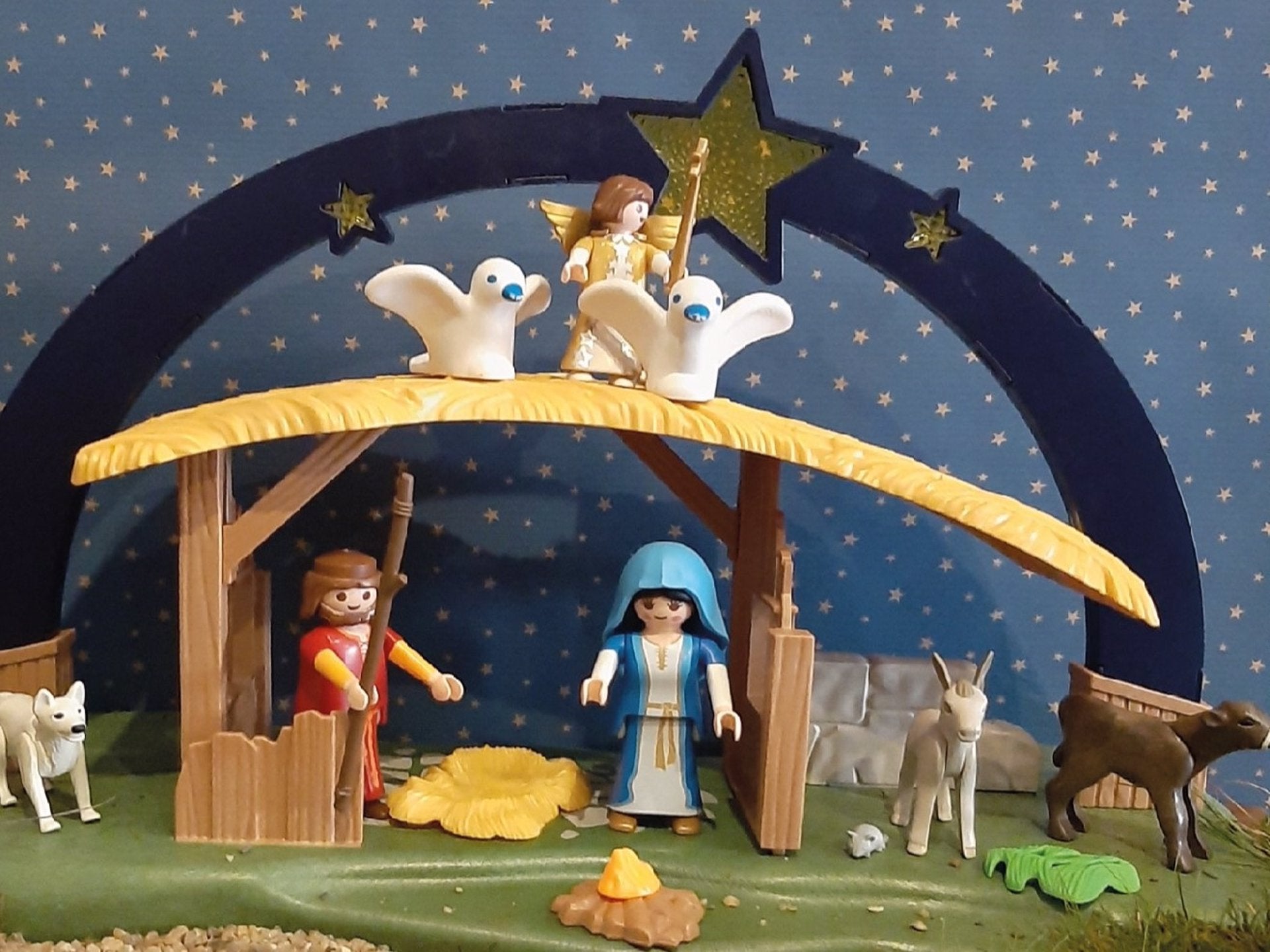 Un belén con más de mil Playmobil se puede visitar en la sede de la Colección Visigoda de Mérida Un belén con más de mil Playmobil se puede visitar en la sede de la Colección Visigoda de Mérida