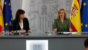  La ministra de Educación, Formación Profesional y Deportes y portavoz del Gobierno, Pilar Alegría, y la ministra de Igualdad, Ana Redondo