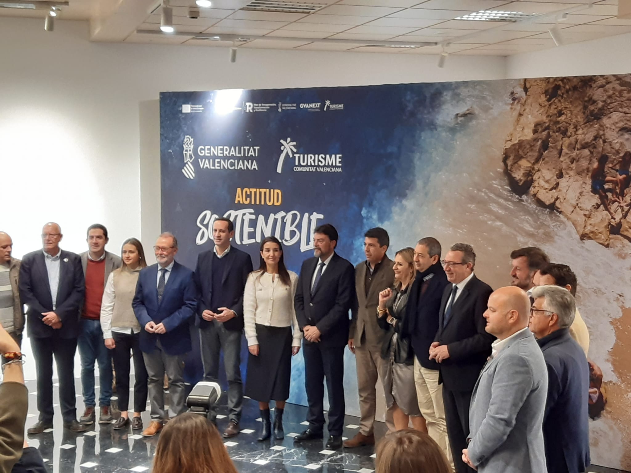 La Generalitat pedirá el 'Certificado de Sostenibilidad' AENOR para el sector turístico de la Comunidad Valenciana La Generalitat pedirá el 'Certificado de Sostenibilidad' AENOR para el sector turístico de la Comunidad Valenciana