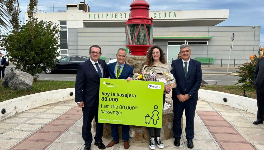 Director de la infraestructura, el CEO y fundador de la compañía Hélity; y el delegado del Gobierno