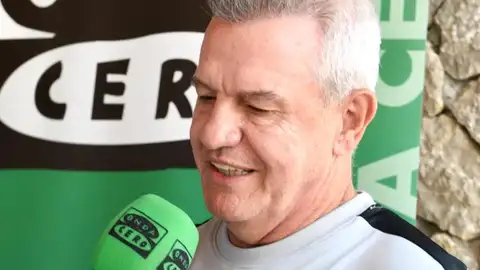 El Mallorca va a la copa con tres centrales zurdos, cinco del B y deja en casa a cuatro titulares El Mallorca va a la copa con tres centrales zurdos, cinco del B y deja en casa a cuatro titulares