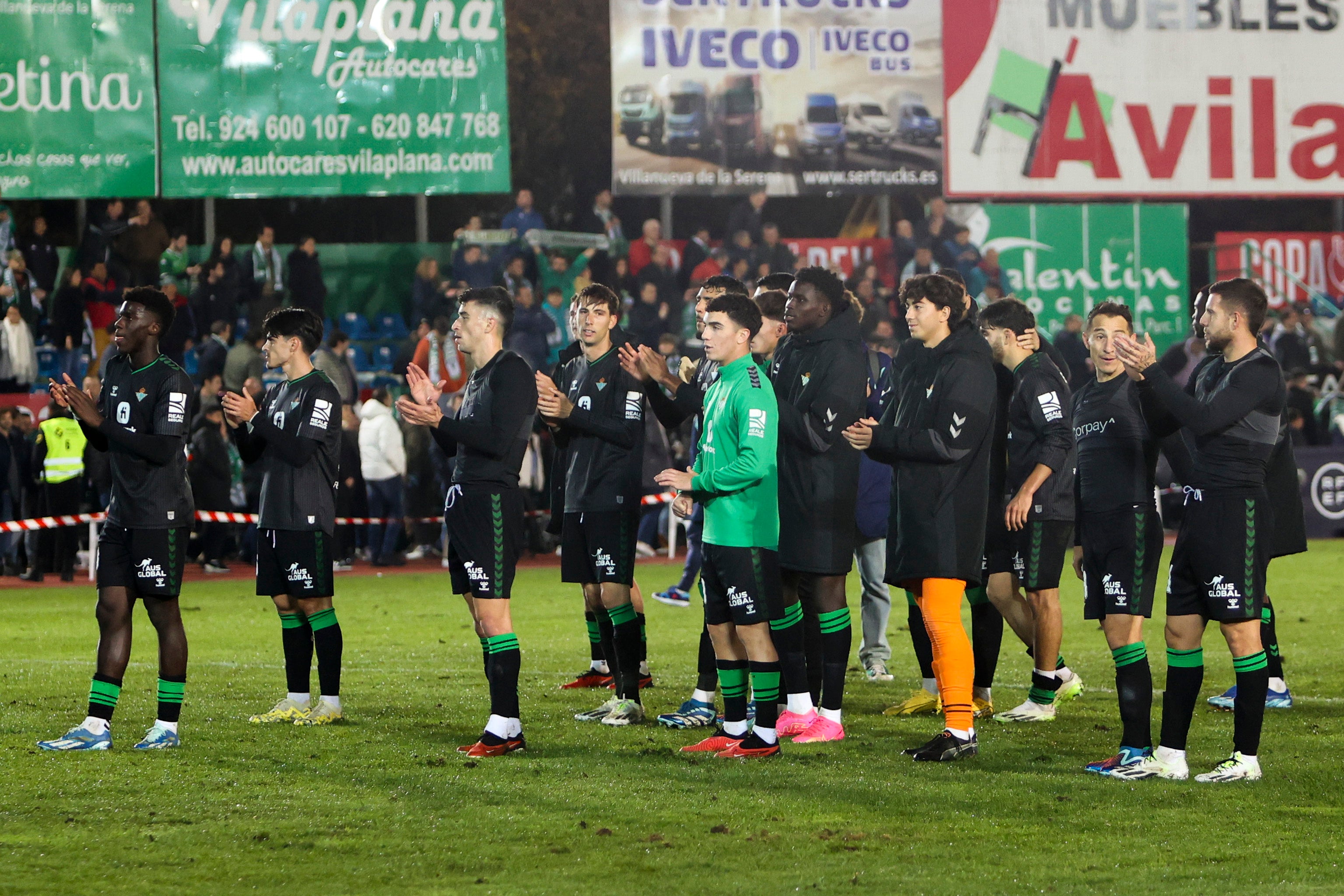 El Betis evita el desastre en Villanueva 'in extremis' El Betis evita el desastre en Villanueva 'in extremis'