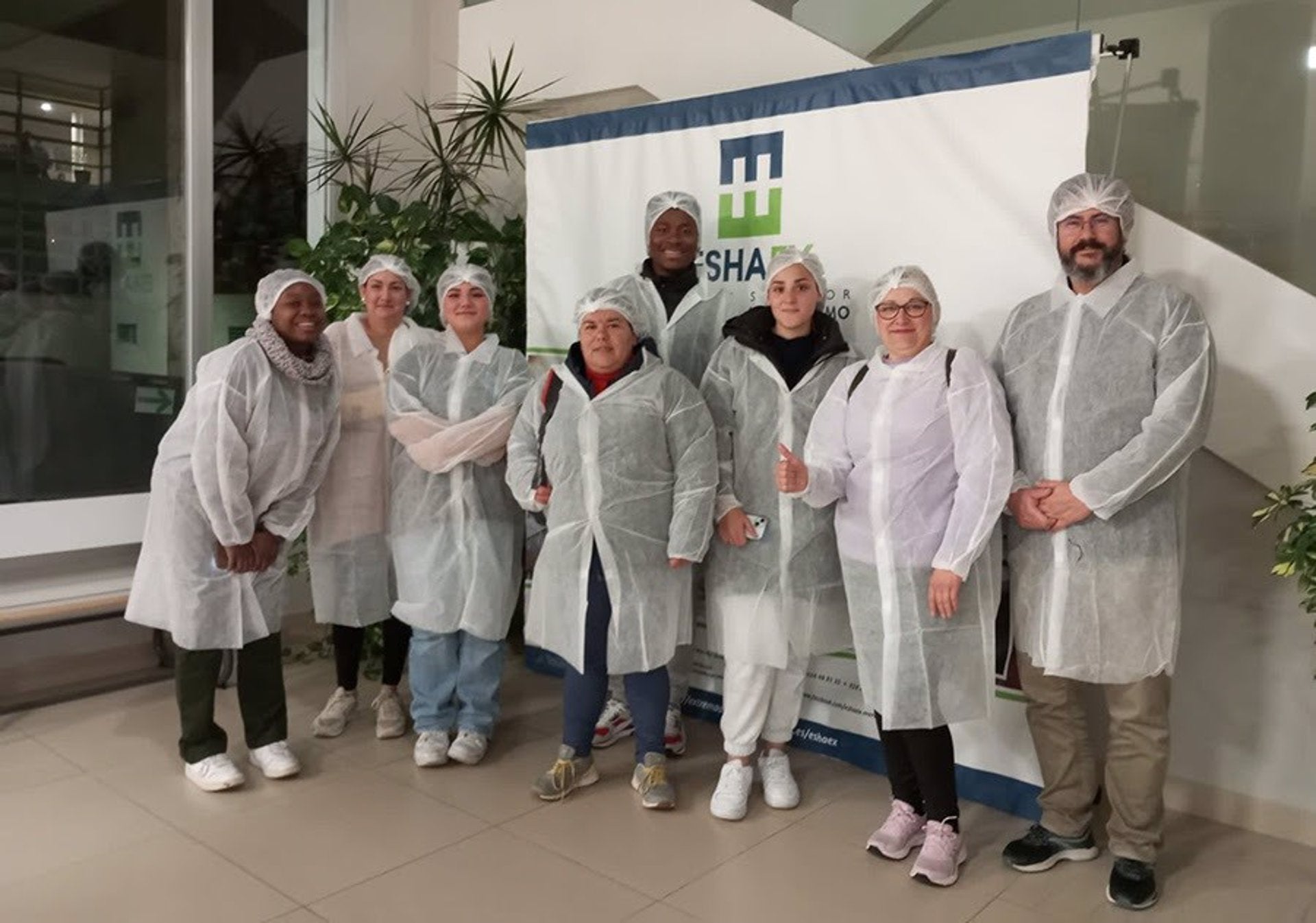 Nueve mujeres extremeñas se forman para crear una cooperativa de servicios en el mundo rural Nueve mujeres extremeñas se forman para crear una cooperativa de servicios en el mundo rural