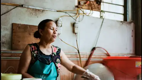 Mujer trabajadora Mujer trabajadora