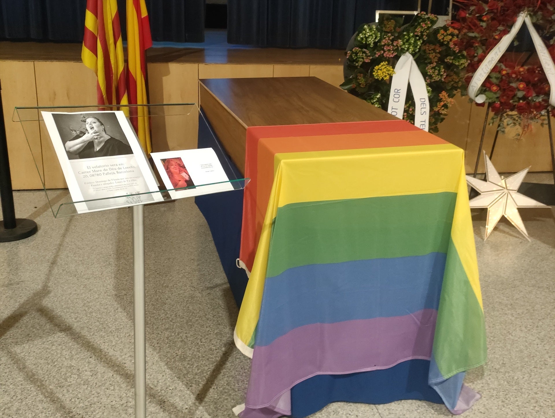 Empieza el velatorio abierto de Itziar Castro en Pallejà (Barcelona) Empieza el velatorio abierto de Itziar Castro en Pallejà (Barcelona)