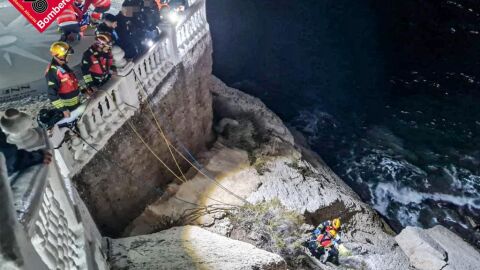 Un hombre de unos 50 años cae por el Mirador de Benidorm Un hombre de unos 50 años cae por el Mirador de Benidorm