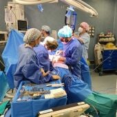 El Hospital de Torrevieja incorpora la cirugía mínimamente invasiva para el tratamientos de la coledocolitiasis 