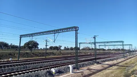 Vía electrificada Vía electrificada