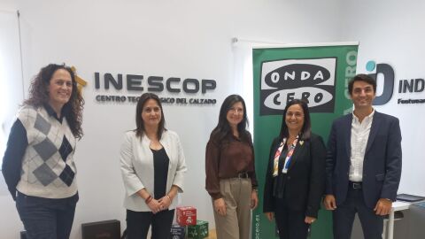 Responsables de INESCOP Elda con Mayte Vilaseca