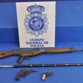 Detenido un vecino de Oviedo por guardar un arsenal en su vivienda