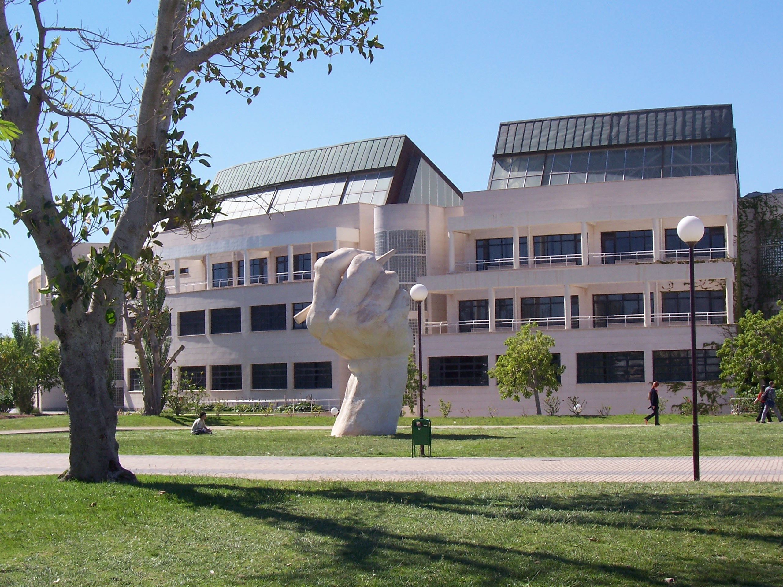 La Universidad de Alicante cuenta con el refrendo del Consejo Social para su "pionero presupuesto con perspectiva de género" La Universidad de Alicante cuenta con el refrendo del Consejo Social para su "pionero presupuesto con perspectiva de género"