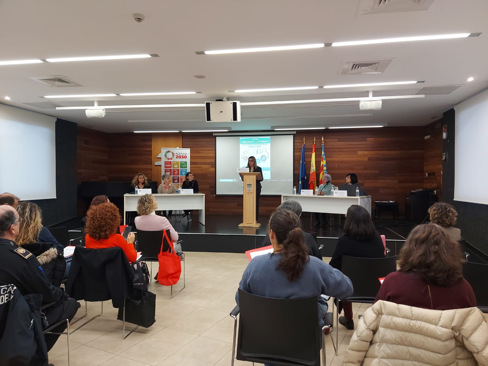 L'Alfàs del Pi presenta los servicios de mediación del municipio L'Alfàs del Pi presenta los servicios de mediación del municipio