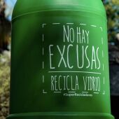 Un árbol de miniglús impulsarán el reciclaje de vidrio en Huesca
