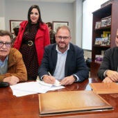 Firma Cesión Terrenos Centro Parkinson
