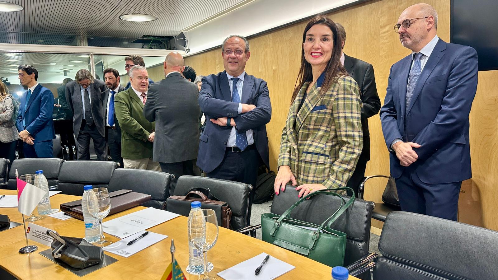 Merino recuerda a Montero que desde el Ministerio de Hacienda también pueden establecer un déficit asimétrico Merino recuerda a Montero que desde el Ministerio de Hacienda también pueden establecer un déficit asimétrico
