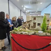 El belén municipal de Orihuela abre sus puertas en la antigua oficina de Turismo El belén municipal de Orihuela abre sus puertas en la antigua oficina de Turismo