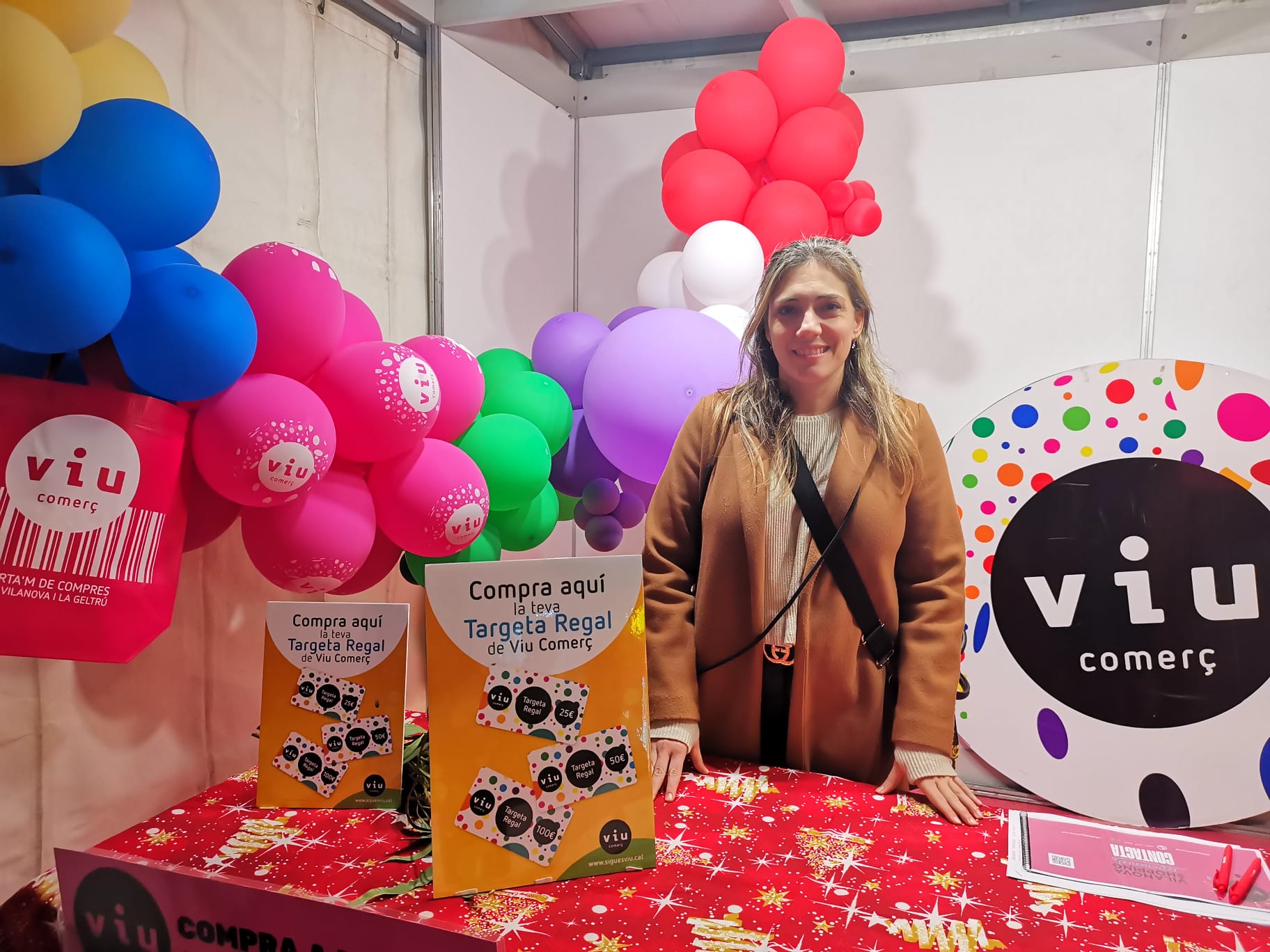 Vilabons exhaurits i múltiples activitats nadalenques per promocionar el comerç de proximitat de Vilanova de la mà de Viu Comerç Vilabons exhaurits i múltiples activitats nadalenques per promocionar el comerç de proximitat de Vilanova de la mà de Viu Comerç