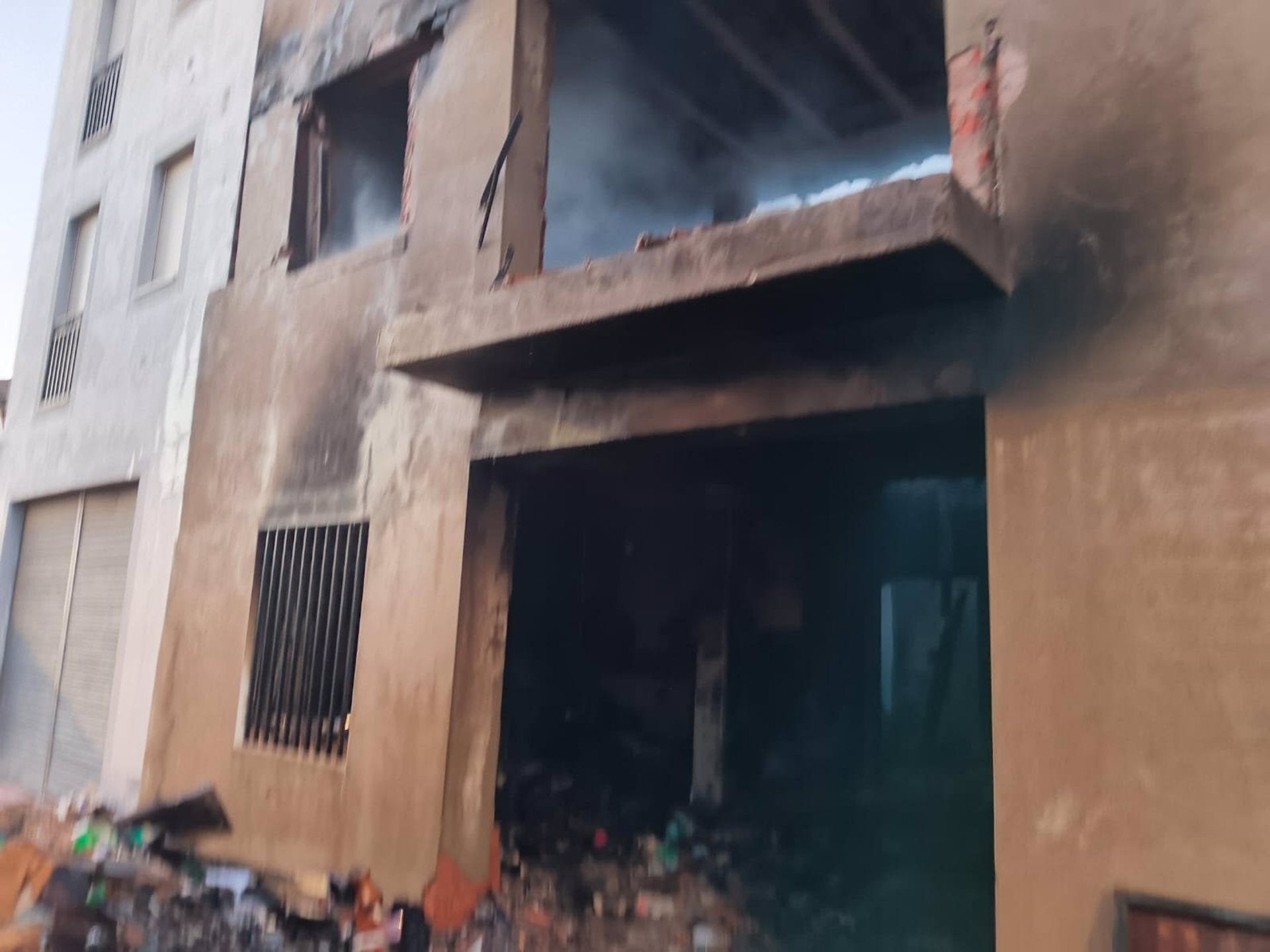 Aparece un cadáver en el interior de la vivienda incendiada en Zalamea de la Serena donde se busca a otra persona desaparecida Aparece un cadáver en el interior de la vivienda incendiada en Zalamea de la Serena donde se busca a otra persona desaparecida