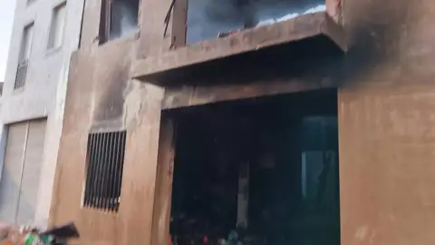 Aparece un cadáver en el interior de la vivienda incendiada en Zalamea de la Serena donde se busca a otra persona desaparecida Aparece un cadáver en el interior de la vivienda incendiada en Zalamea de la Serena donde se busca a otra persona desaparecida
