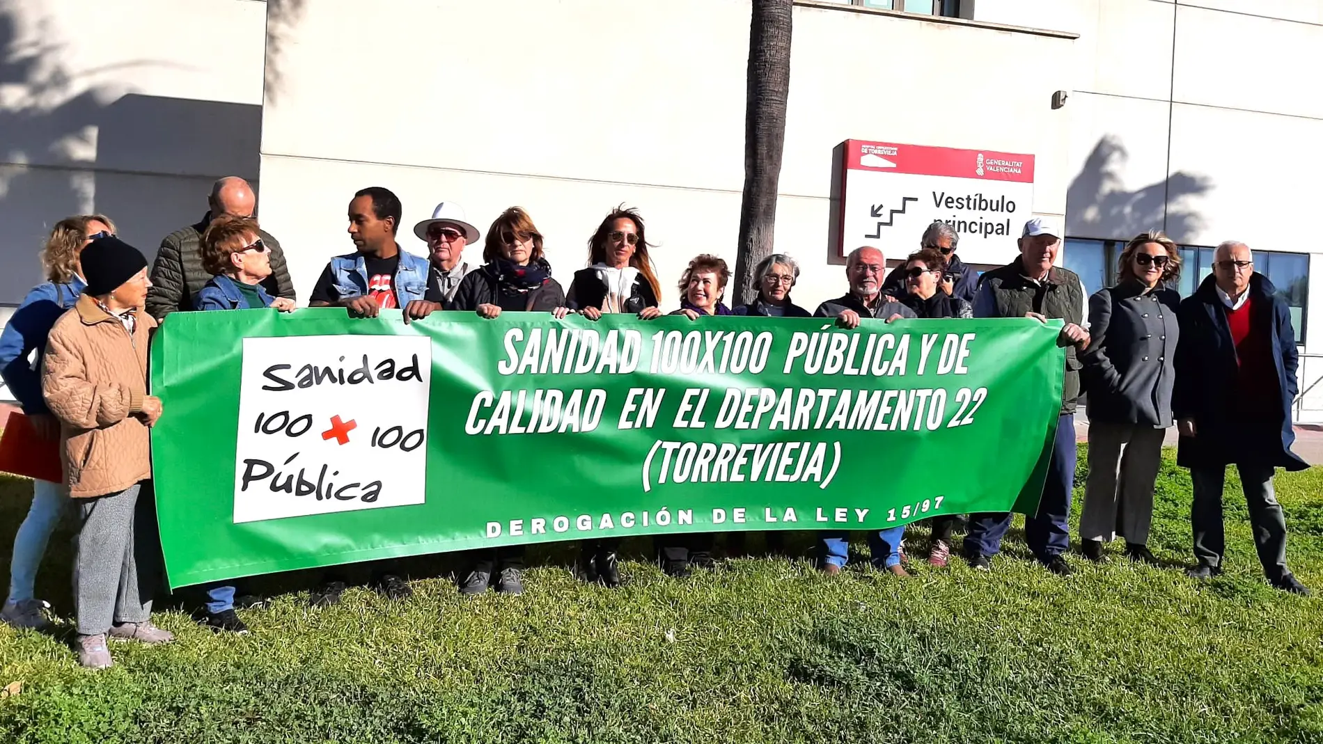 La plataforma por la Sanidad llama a la movilización para exigir mejoras en el departamento de Torrevieja