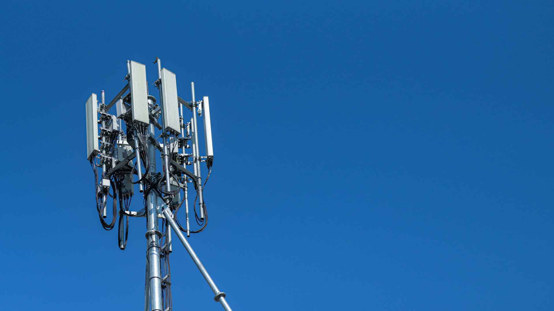 La emisión de telefonía móvil 4G deja Benidorm sin señal de varios canales de televisión La emisión de telefonía móvil 4G deja Benidorm sin señal de varios canales de televisión