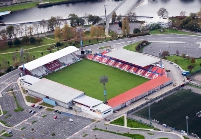El delegado de la Xunta asegura que se cumplirán los plazos en las obras del Anxo Carro El delegado de la Xunta asegura que se cumplirán los plazos en las obras del Anxo Carro