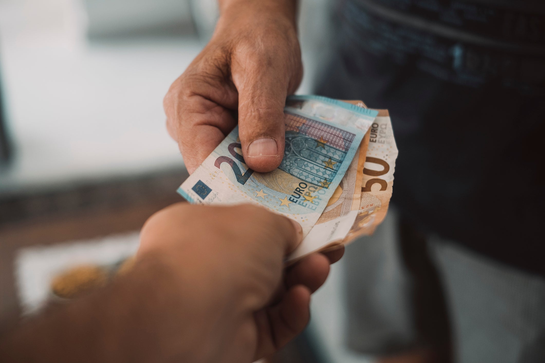 Estos son los trabajadores a los que les sube el sueldo en 2024 Estos son los trabajadores a los que les sube el sueldo en 2024