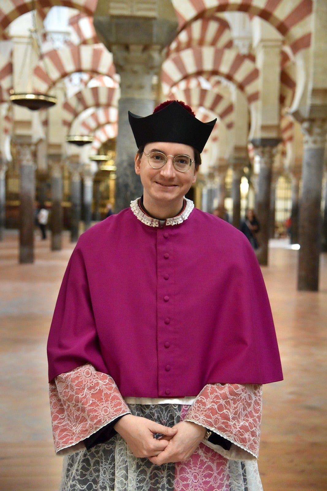Carlos Jesús Gallardo Panadero el canónigo más joven de la Santa Iglesia Catedral de Córdoba Carlos Jesús Gallardo Panadero el canónigo más joven de la Santa Iglesia Catedral de Córdoba