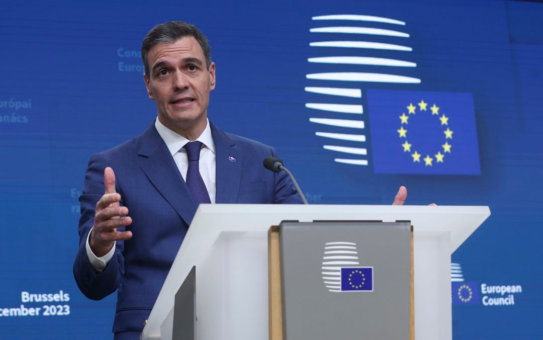 Sánchez acusa al Partido Popular Europeo de atacarle en Estrasburgo con los argumentos "falaces" que usa en España el PP Sánchez acusa al Partido Popular Europeo de atacarle en Estrasburgo con los argumentos "falaces" que usa en España el PP