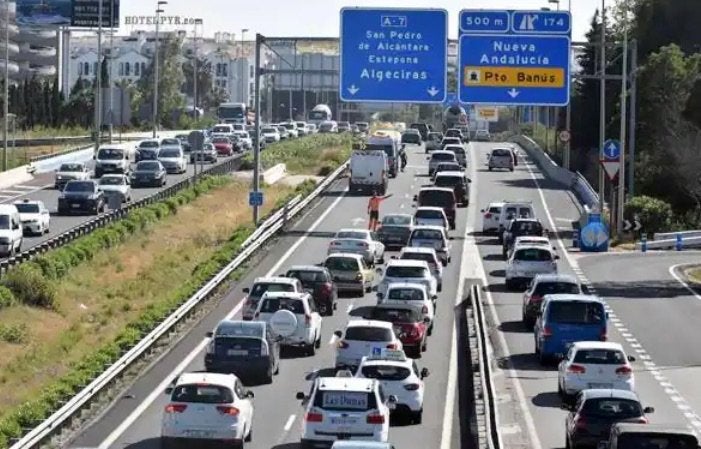 La Mancomunidad estudia la opción de un metro ligero como solución al colapso de la A-7 La Mancomunidad estudia la opción de un metro ligero como solución al colapso de la A-7
