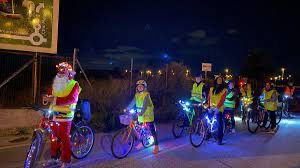 Vuelve 'Bicillum' la fiesta navideña de la bicicleta que se celebra este jueves en Elche Vuelve 'Bicillum' la fiesta navideña de la bicicleta que se celebra este jueves en Elche
