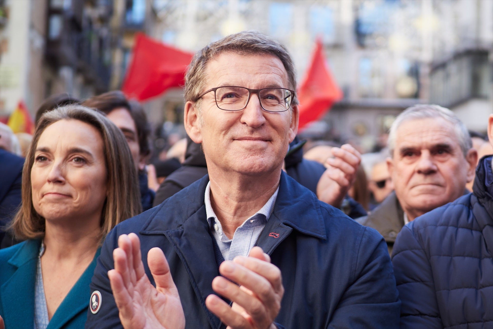 PP y Vox lograrían mayoría absoluta tras los pactos de Pedro Sánchez, según una encuesta de La Razón PP y Vox lograrían mayoría absoluta tras los pactos de Pedro Sánchez, según una encuesta de La Razón