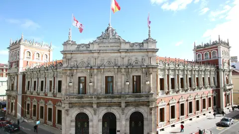 Diputación de Palencia saca a licitación el suministro de vehículos y puntos de recarga del transporte público eléctrico a la demanda .