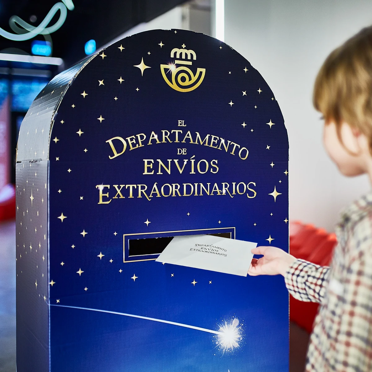 Buzones mágicos en 5 oficinas de Correos para las cartas a Papá Noel y  Reyes Magos
