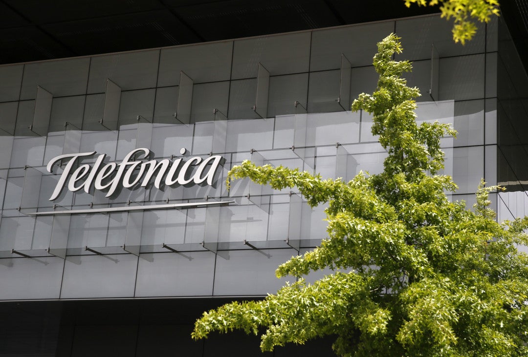 Los riesgos a los que se enfrenta Telefónica tras la compra del Gobierno Los riesgos a los que se enfrenta Telefónica tras la compra del Gobierno