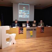 La Universidad de Extremadura ya cuenta con un libro que recoge los principales hitos de sus 50 años de existencia