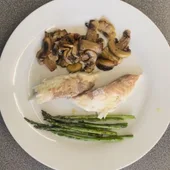 Sencilla receta de pescado al microondas en tan solo 8 minutos Sencilla receta de pescado al microondas en tan solo 8 minutos