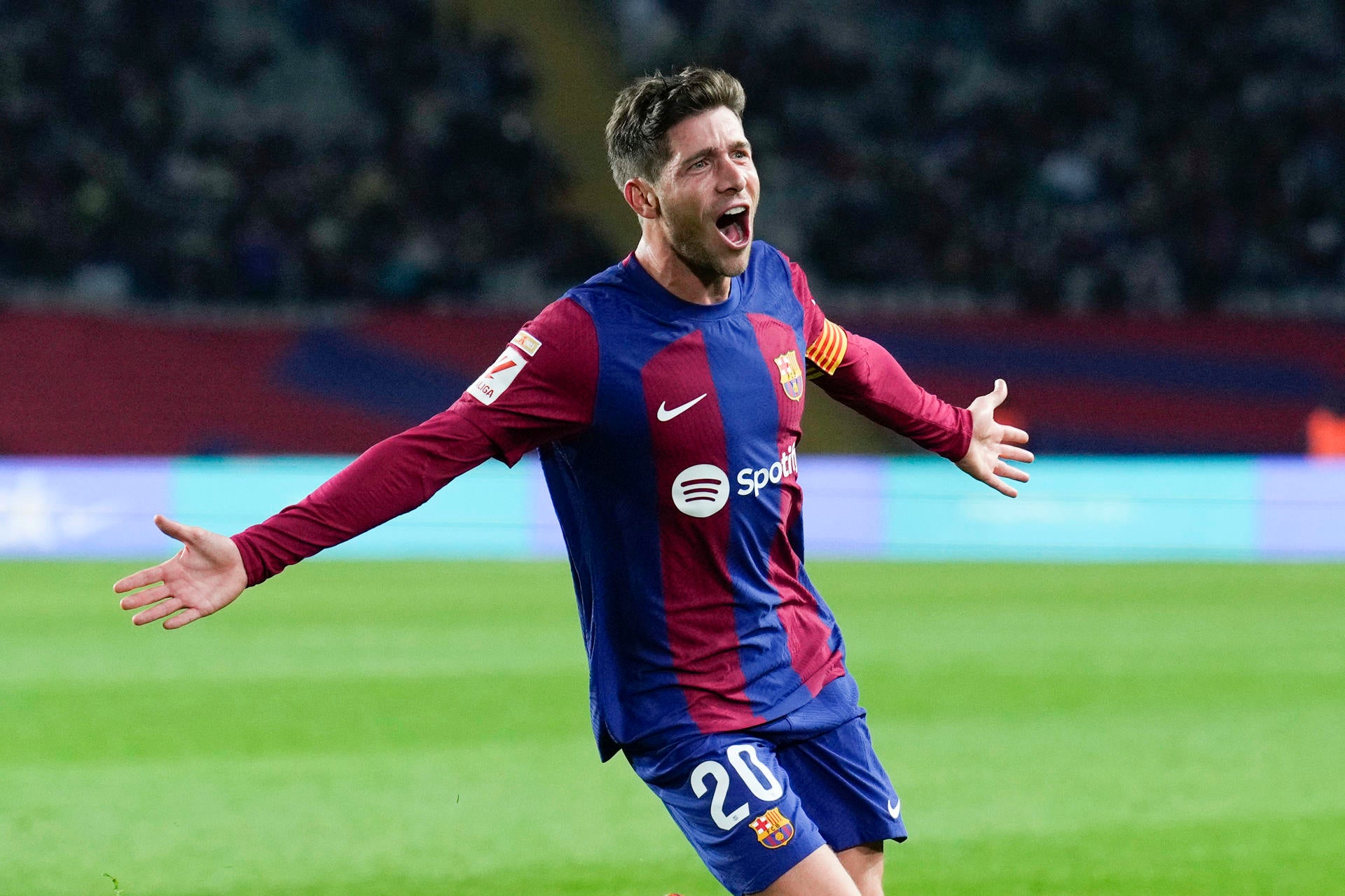 Sergi Roberto rescata al Barcelona ante el Almería Sergi Roberto rescata al Barcelona ante el Almería