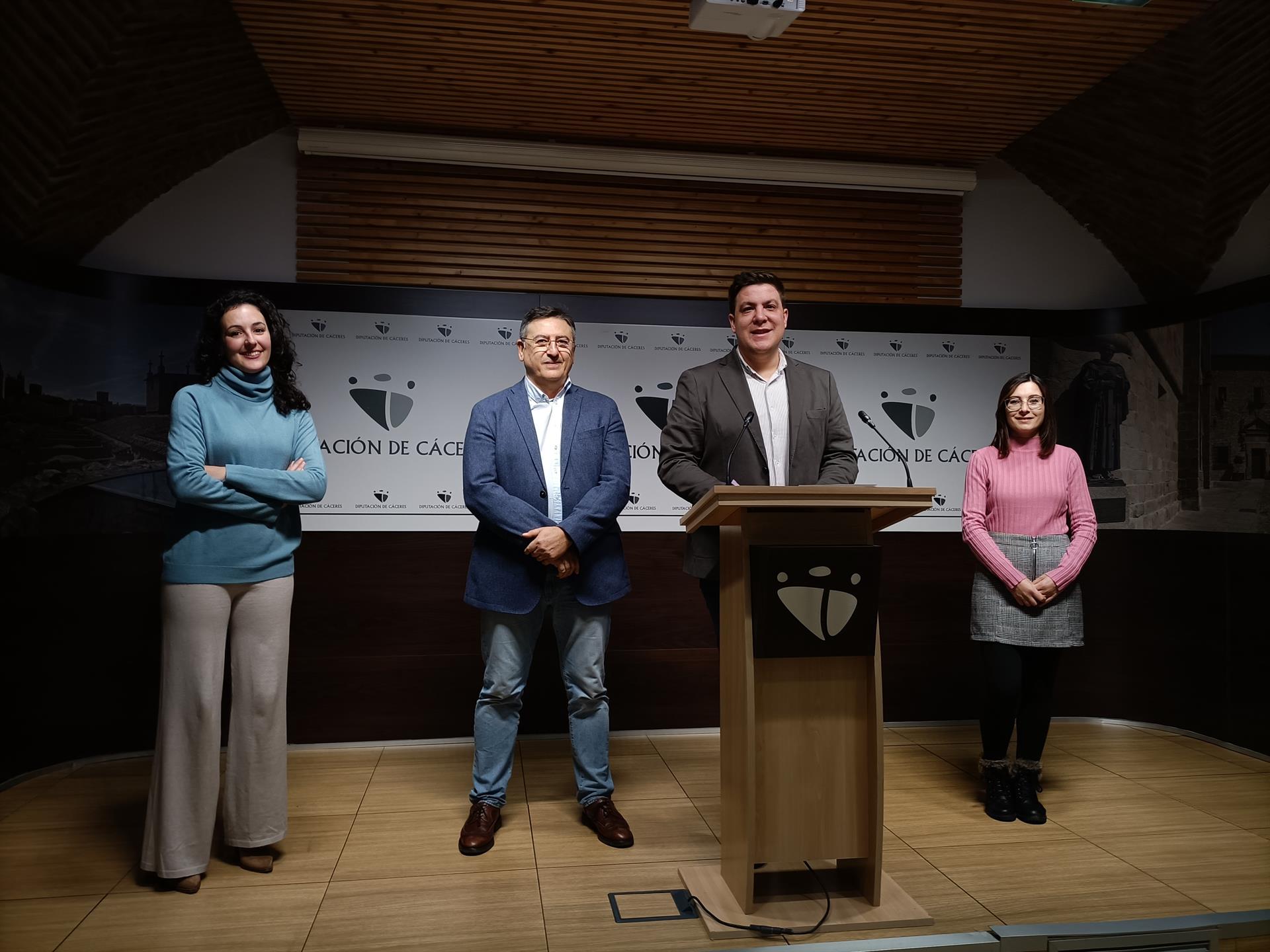 La Diputación de Cáceres ofrecerá 221 cursos de formación para 4.596 empleados de la administración local cacereña La Diputación de Cáceres ofrecerá 221 cursos de formación para 4.596 empleados de la administración local cacereña