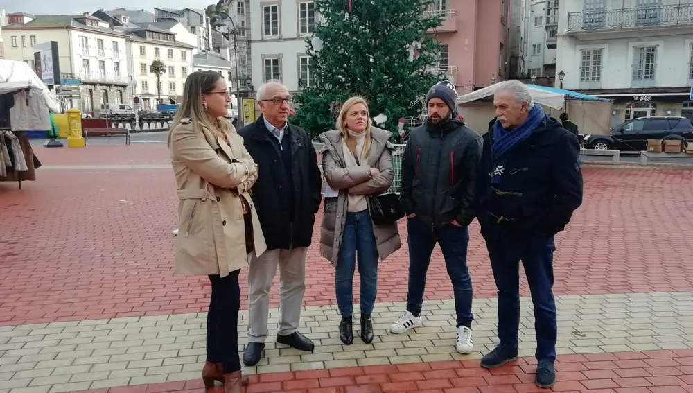 Cristina Vega (PP) tacha de panfleto el presupuesto que se reduce en 33 millones para el Occidente. Cristina Vega (PP) tacha de panfleto el presupuesto que se reduce en 33 millones para el Occidente.