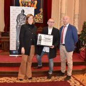 Sandro Luna recibe el galardón del Premio de Poesía ‘Jorge Manrique’ que convocan Diputación y Ayuntamiento de Paredes de Nava